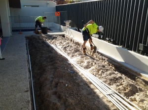 Laying reticulation